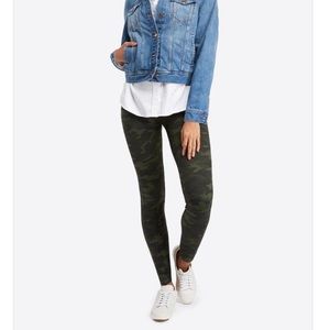 Spanx Look at Me Now Seamless Camo leggings, L